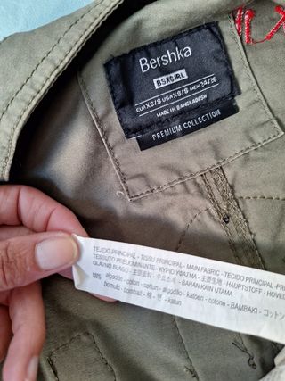Sobrecamisa militar abalorios bershka 