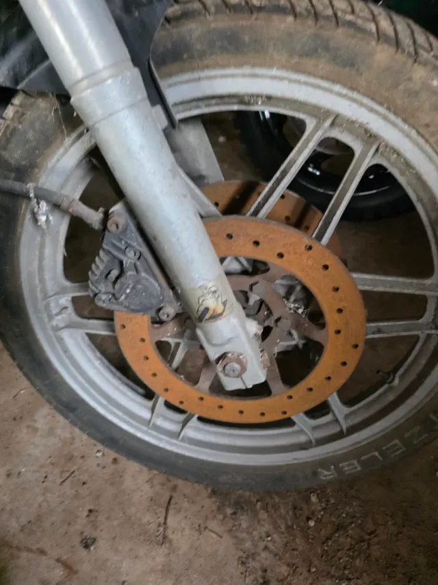 DESPIECE MOTO GUZZI V50  NO SE VENDE ENTERA