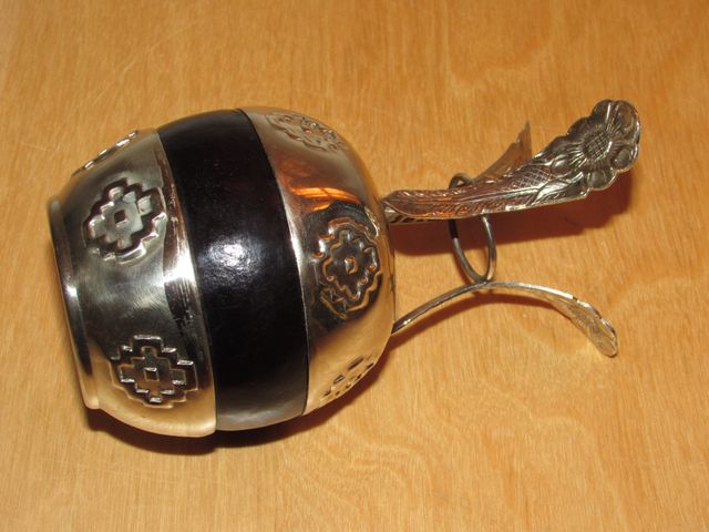 Calabaza vintage mate matera labrado cruces flores