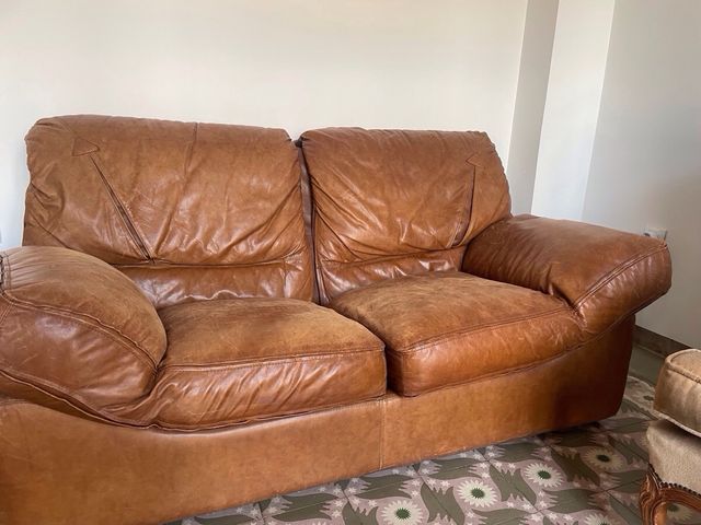 Sofa cuero dos plazas