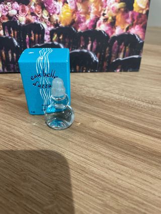 Eau belle d”azzaro. Miniatura .4 ml