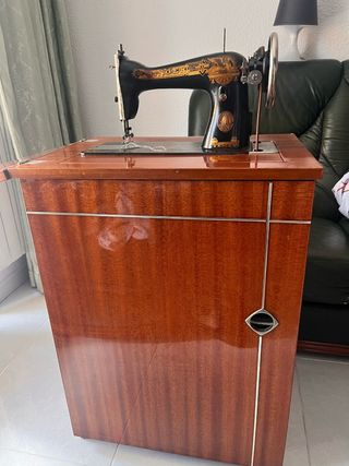 MAQUINA DE COSER SINGER