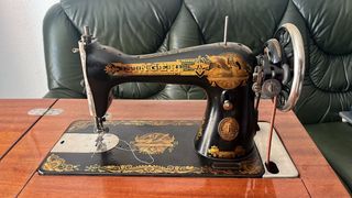 MAQUINA DE COSER SINGER