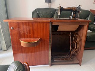 MAQUINA DE COSER SINGER