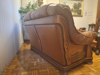 Sofa madera y piel
