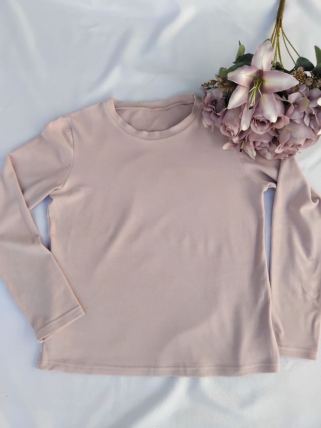 Camisola aveludada rosa suave