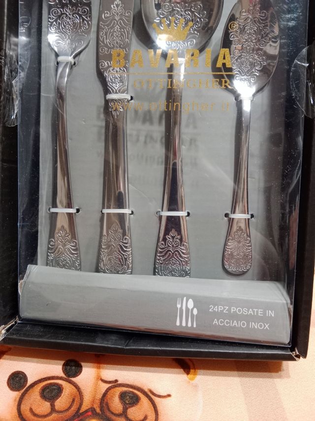 Posate colore argento