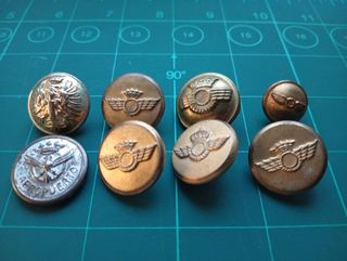 Antiguos botones militares