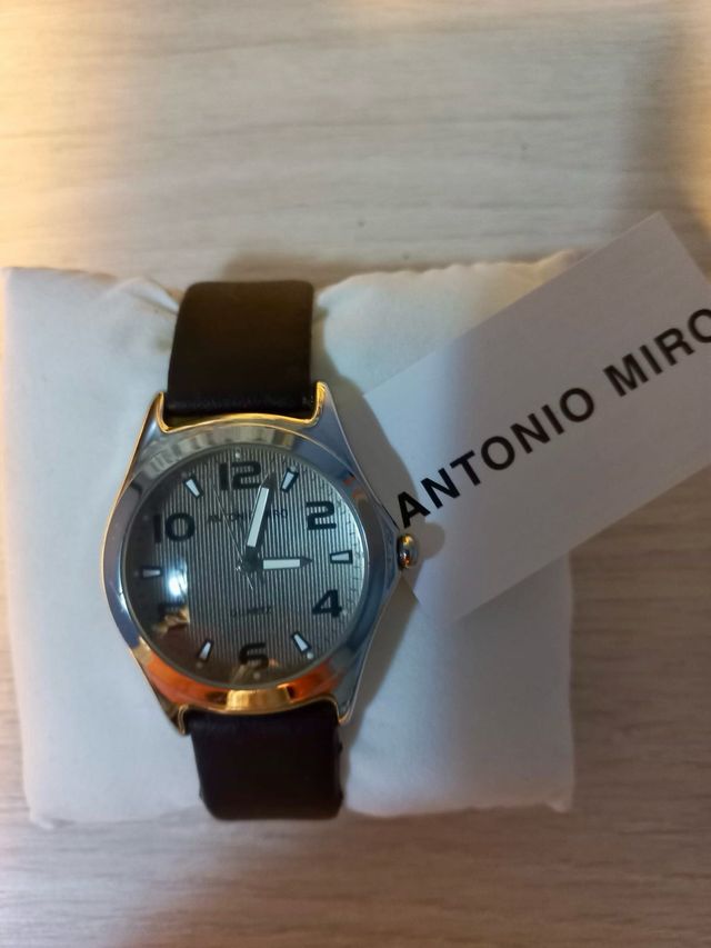 Reloj ANTONIO MIRO