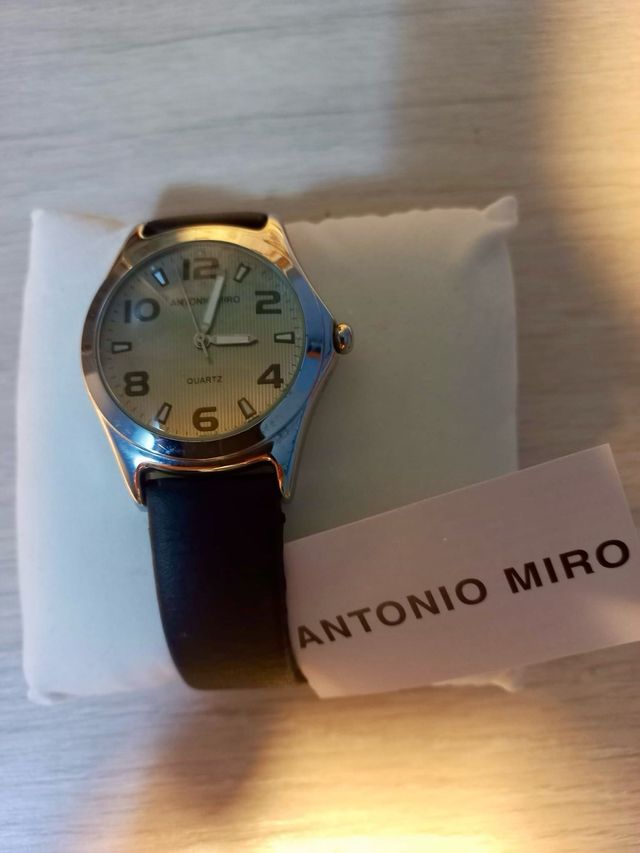 Reloj ANTONIO MIRO