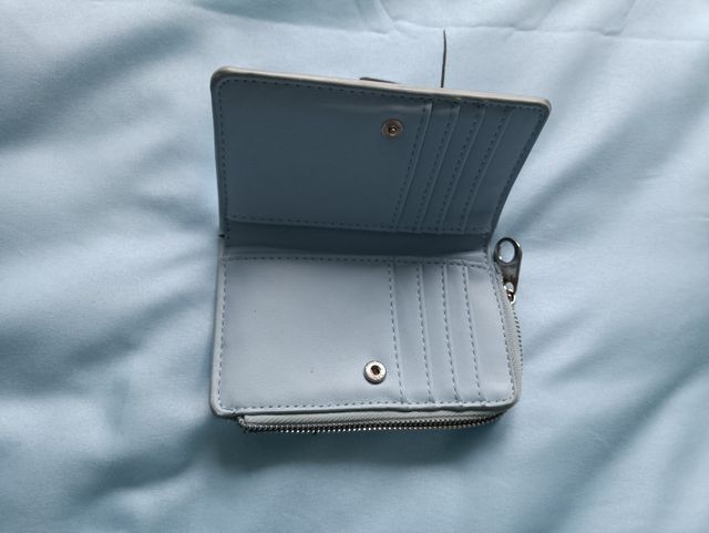 Monedero Stradivarius Azul.