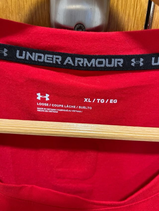 Camiseta roja Under Armour Talla L