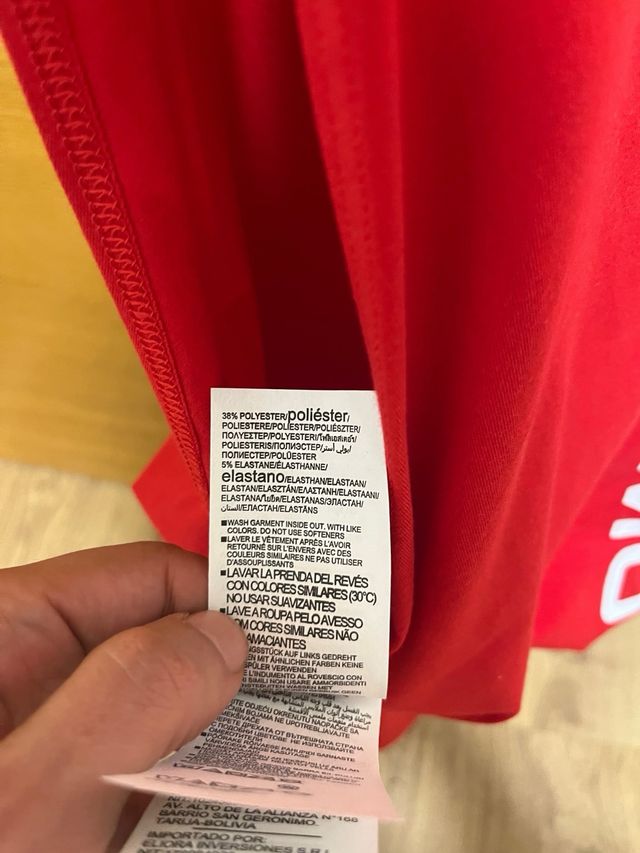 Camiseta roja Under Armour Talla L