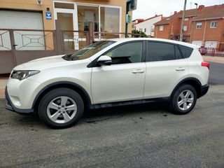 Toyota RAV4 2014