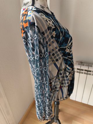 Blusa chiara desigual