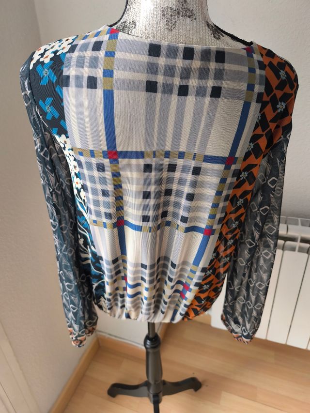 Blusa chiara desigual