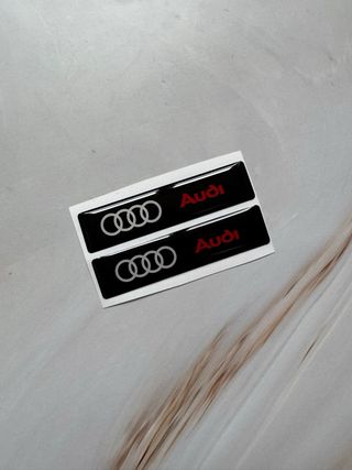 2 PEGATINAS EMBLEMA GEL 3D LOGO AUDI A3 A4 S3 RS3