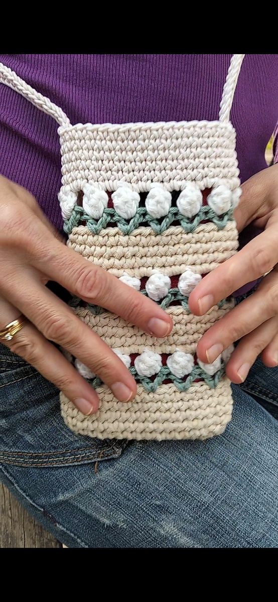 Bolsa de crochet para móvil