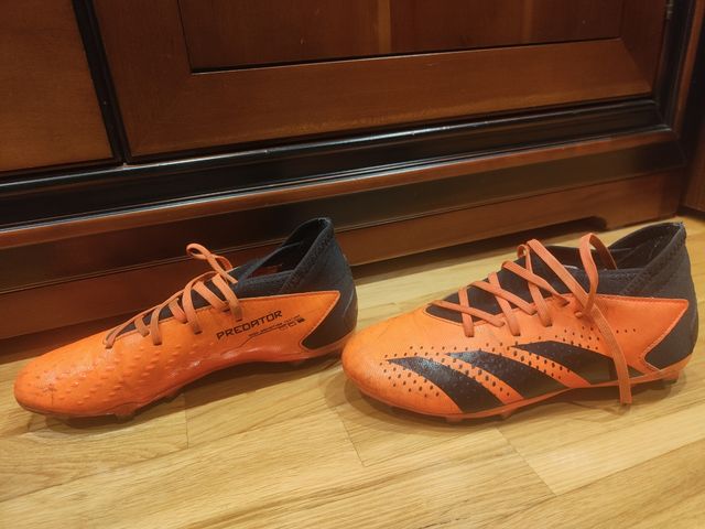 Botas tacos futbol Adidas 37