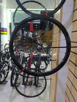 Jgo ruedas carrera fulcrum wind 40 carbo