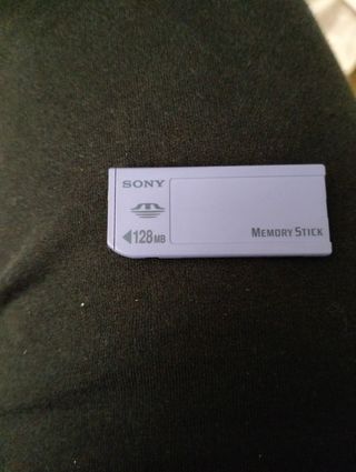 Cámara SONY Cybershot 3.2 MPixels