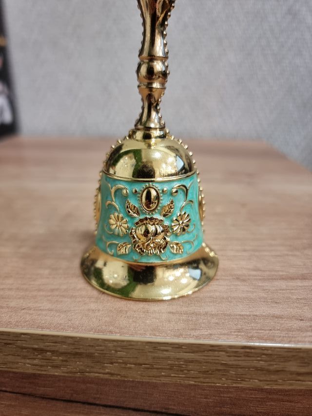 Campana Dorada