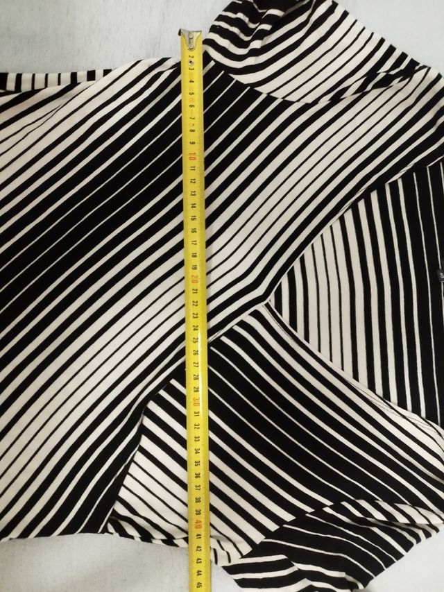 Blusa rayas blanco y negro