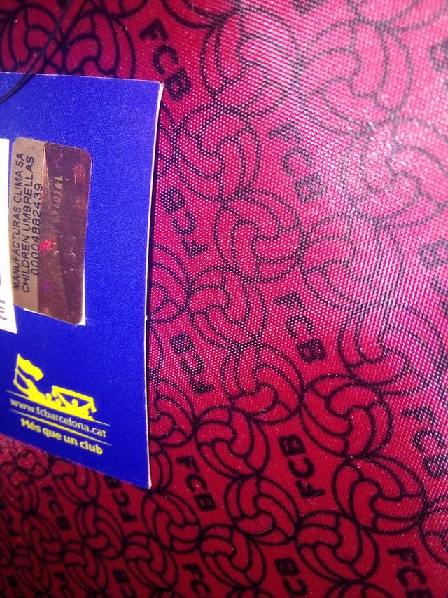 PARAGUAS INFANTIL NUEVO Y OFICIAL DEL FC BARCELONA