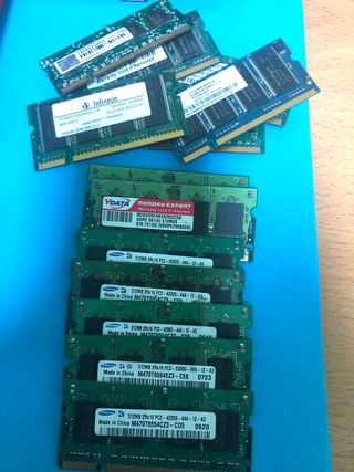 Memoria portátil 512mb PC2