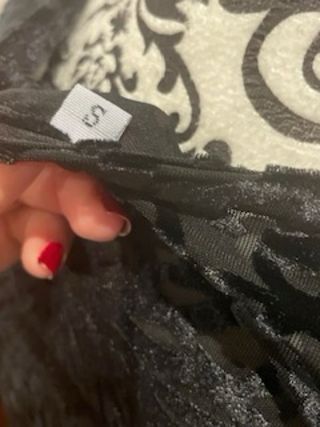 Vestido negro efecto terciopelo devorado