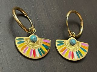 Pendientes bohemios dorados abanico