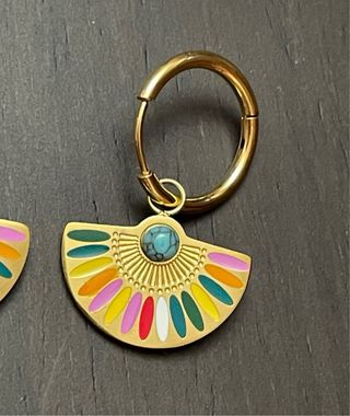 Pendientes bohemios dorados abanico