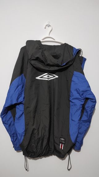 Chaqueta cortavientos Umbro deportivo alavés 2000 