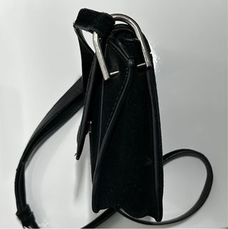 Bolso Mango piel negro.