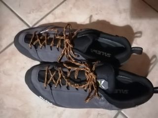 Salewa Scarpe trekking.Nuove. Solo provate. TG 41.