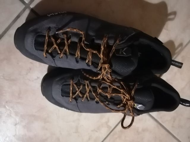 Salewa Scarpe trekking.Nuove. Solo provate. TG 41.