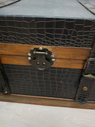 Set baule vintage in legno e pelle