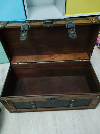 Set baule vintage in legno e pelle