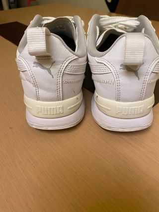 Zapatillas puma casual blancas 42