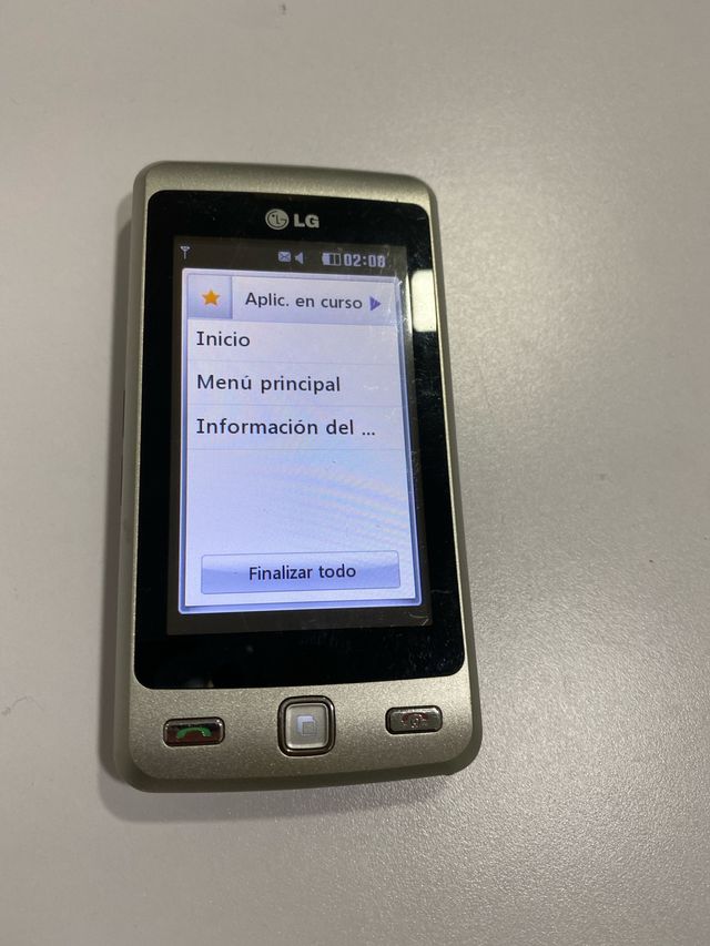 Telefono movil LG KP501