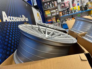 Pack llantas concavas 9y10x20 5x120 plata