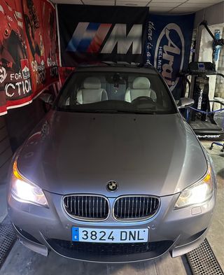 BMW M5 2005