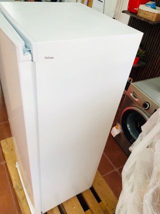 Frigorífico ARTICA AEDP160W Nuevo con Golpe 160cm