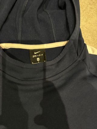 Sudadera con capucha y polo tennis nike