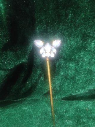 aguja pelo con cristales opalo