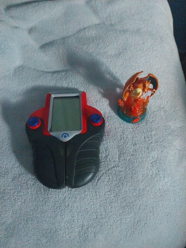 Pokemon battle trainer