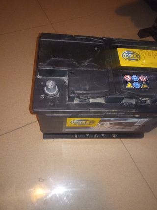 Batería 12v 70Ah 640A HELLA