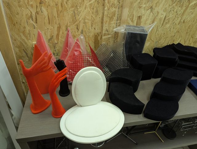 Espositori vetrinette vellutate porta collane