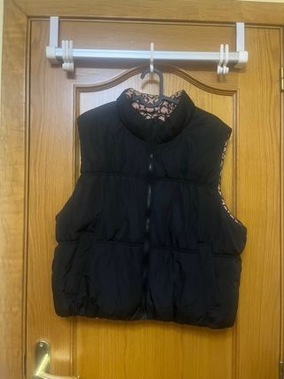 Chaleco Guess reversible Como Nuevo