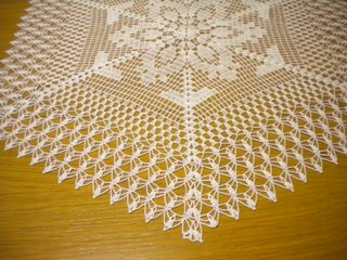CENTROTAVOLA BIANCO FATTO A MANO IN COTONE 49x57CM